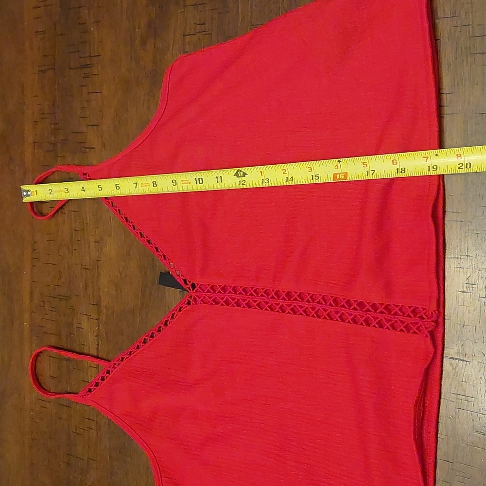 Divided Tank Top - Picture 9 of 9